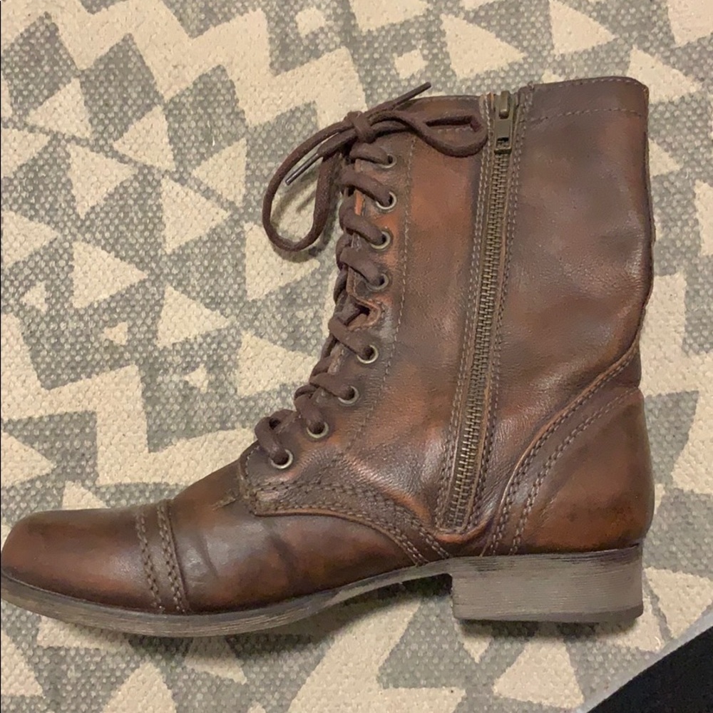 Steve Madden Troppa Boots - Picture 2 of 6